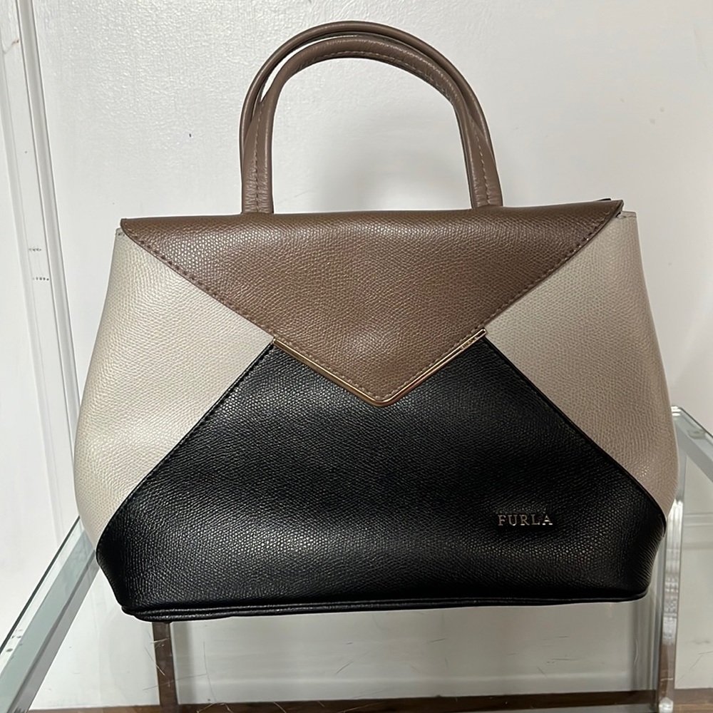 Furla purse